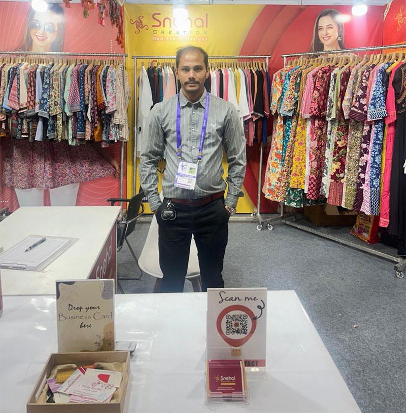 Retailers connecting with Snehal Creation at CMAI 80th National Garment Fair, Mumbai 2025
